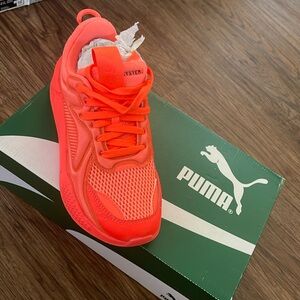 Puma size 6